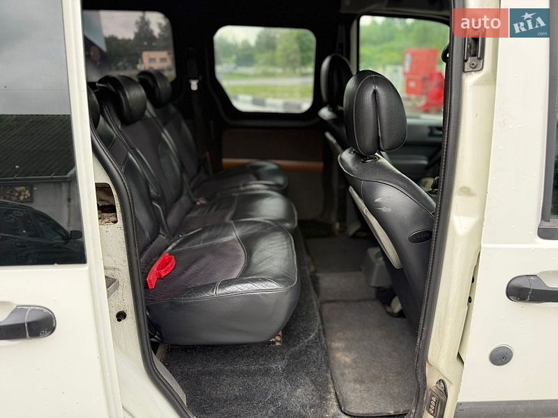 Мінівен Ford Transit Connect 2004 в Звягелі фото 27 Мінівен Ford Transit Connect 2004 в Звягелі