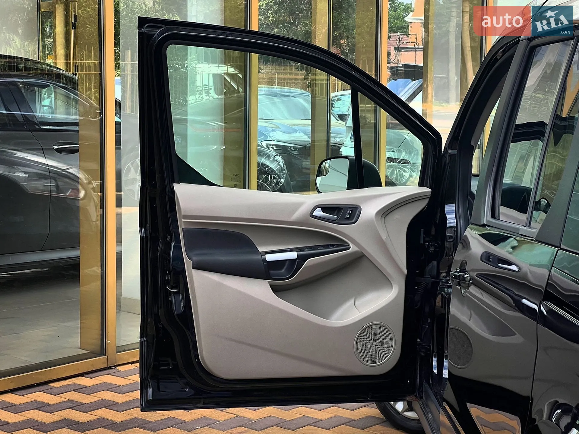 2015 Ford Transit Connect - мініатюра 9