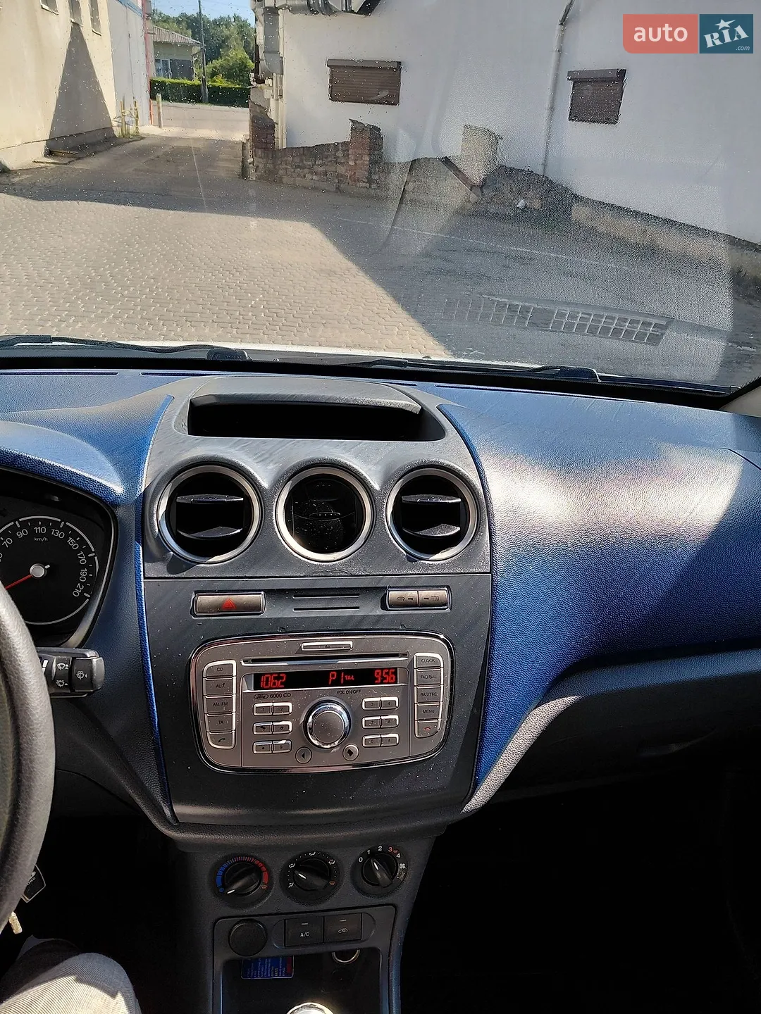 2010 Ford Transit Connect - мініатюра 13