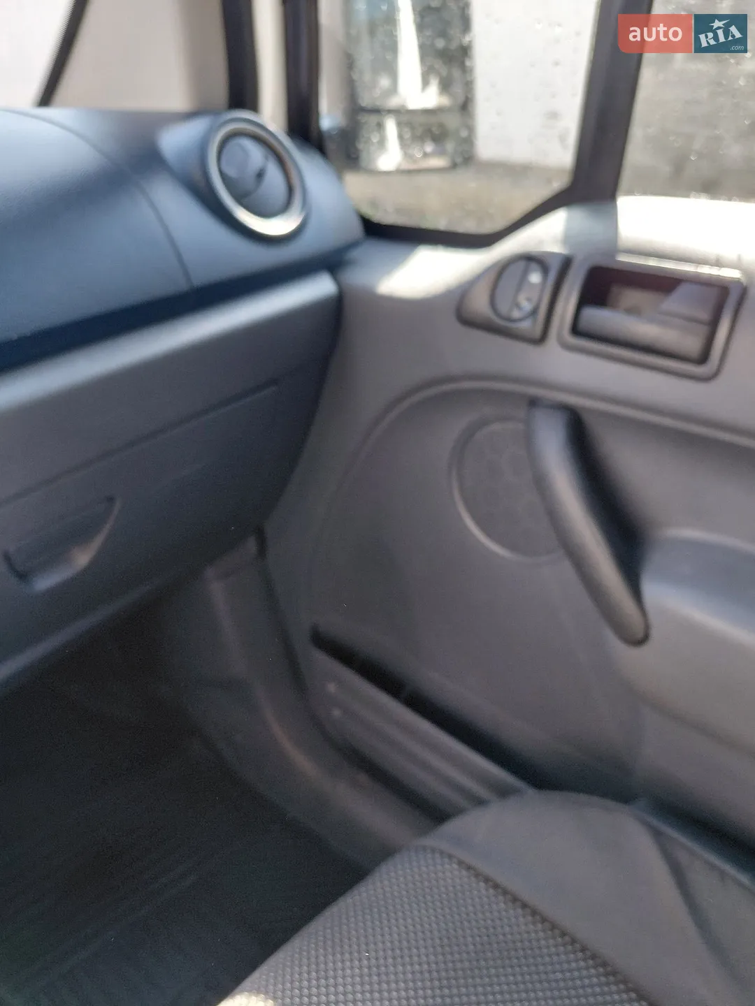 2010 Ford Transit Connect - мініатюра 17