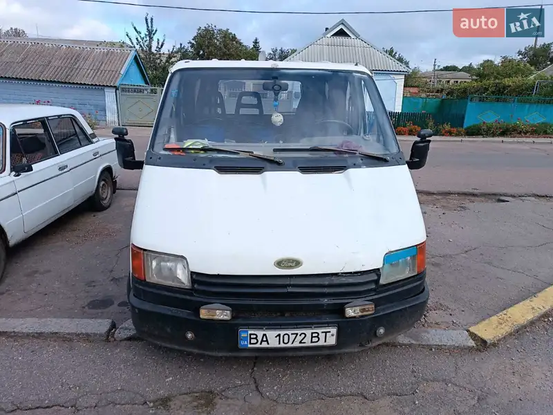 Ford Transit Courier 1986