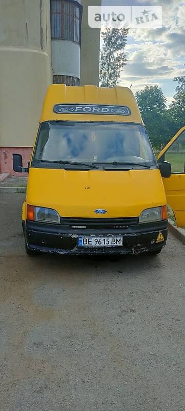 Мінівен Ford Transit Courier 1993 в Одесі