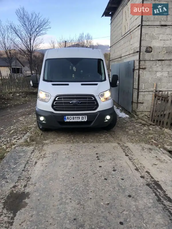 Ford Transit Courier 2015