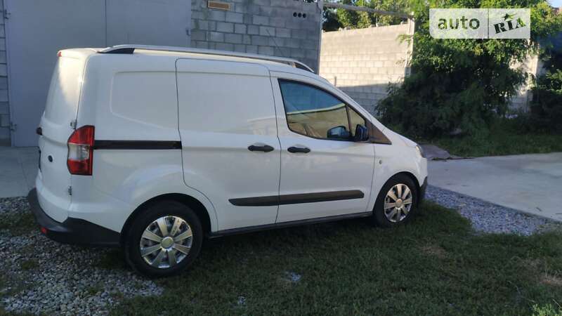 Грузовой фургон Ford Transit Courier 2017 в Белой Церкви