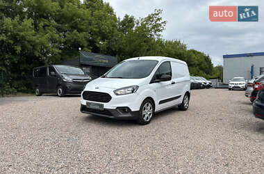 Грузовой фургон Ford Transit Courier 2020 в Ровно