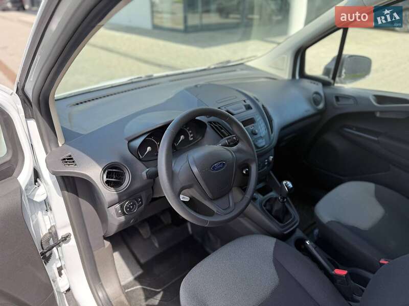 Вантажний фургон Ford Transit Courier 2023 в Івано-Франківську