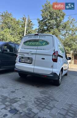 Вантажний фургон Ford Transit Courier 2015 в 