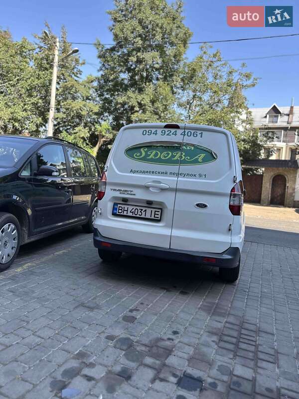Грузовой фургон Ford Transit Courier 2015 в Одессе