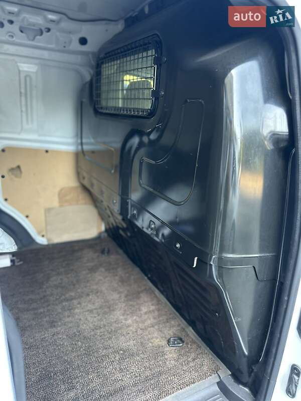 Грузовой фургон Ford Transit Courier 2015 в Одессе