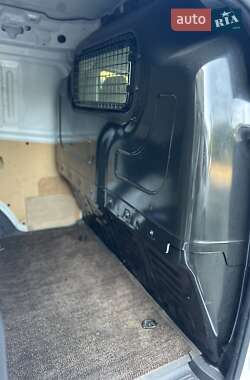 Вантажний фургон Ford Transit Courier 2015 в 