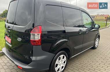 Грузовой фургон Ford Transit Courier 2020 в 