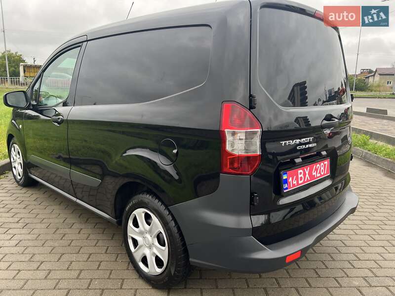 Грузовой фургон Ford Transit Courier 2020 в Львове