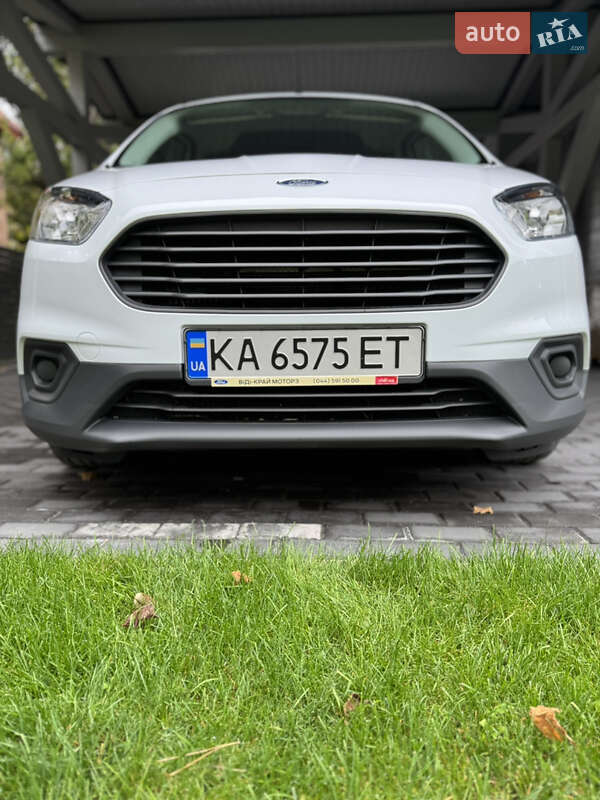 Грузовой фургон Ford Transit Courier 2021 в Киеве