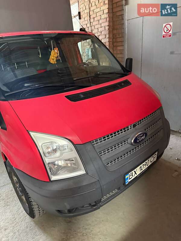 Ford Transit Courier 2013