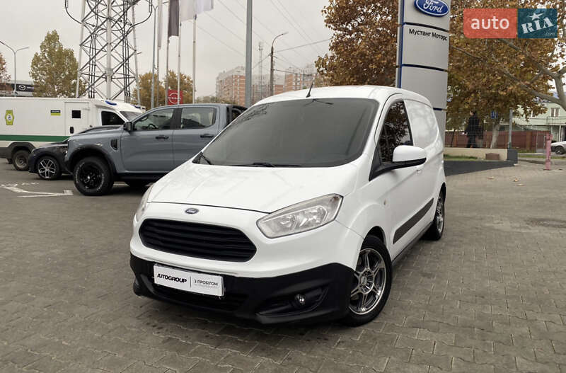 Ford Transit Courier 2016