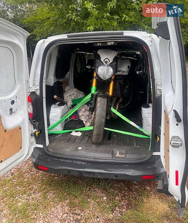 Інші вантажівки Ford Transit Courier 2015 в Харкові