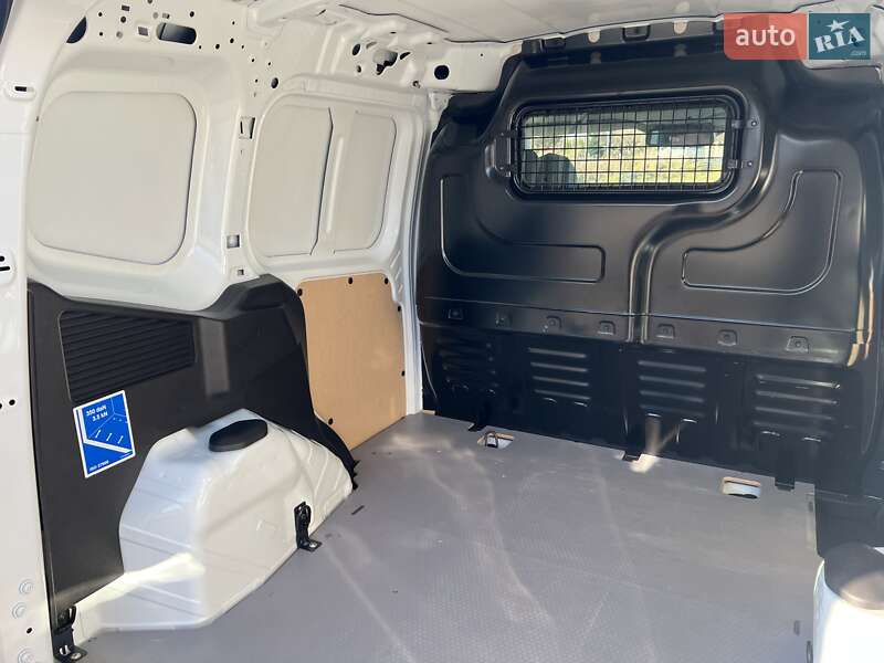 Вантажний фургон Ford Transit Courier 2020 в Львові фото 11 Вантажний фургон Ford Transit Courier 2020 в Львові