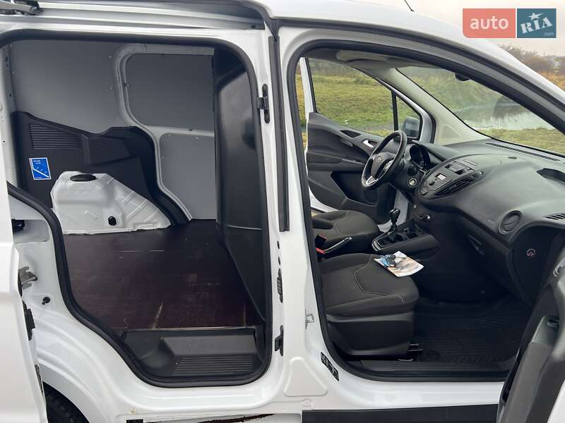 Вантажний фургон Ford Transit Courier 2021 в Львові