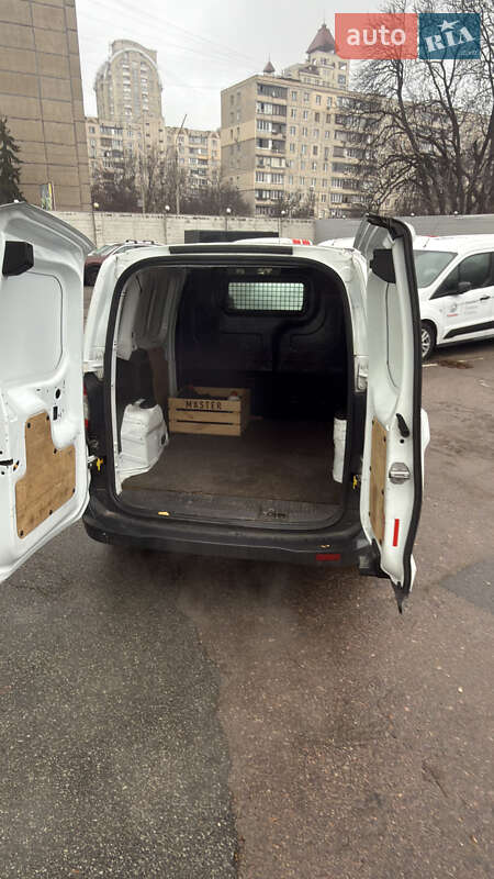 Грузовой фургон Ford Transit Courier 2015 в Киеве