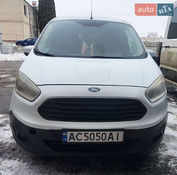 Грузовой фургон Ford Transit Courier 2015 в Луцке