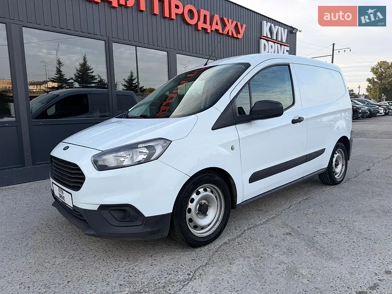Ford Transit Courier 2020
