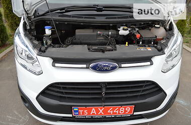 Вантажопасажирський фургон Ford Transit Custom 2015 в 