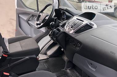 Вантажопасажирський фургон Ford Transit Custom 2015 в 