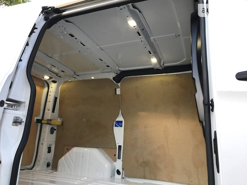 Вантажопасажирський фургон Ford Transit Custom 2016 в Одесі фото 44 Вантажопасажирський фургон Ford Transit Custom 2016 в Одесі