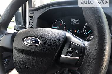 Грузовой фургон Ford Transit Custom 2018 в 