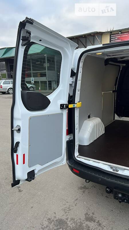 Грузовой фургон Ford Transit Custom 2017 в Луцке фото 16 Грузовой фургон Ford Transit Custom 2017 в Луцке