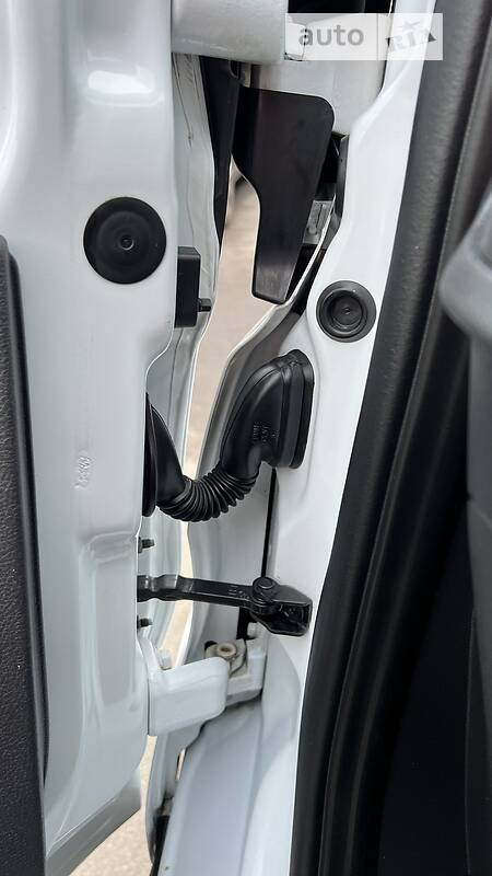 Грузовой фургон Ford Transit Custom 2017 в Луцке фото 33 Грузовой фургон Ford Transit Custom 2017 в Луцке