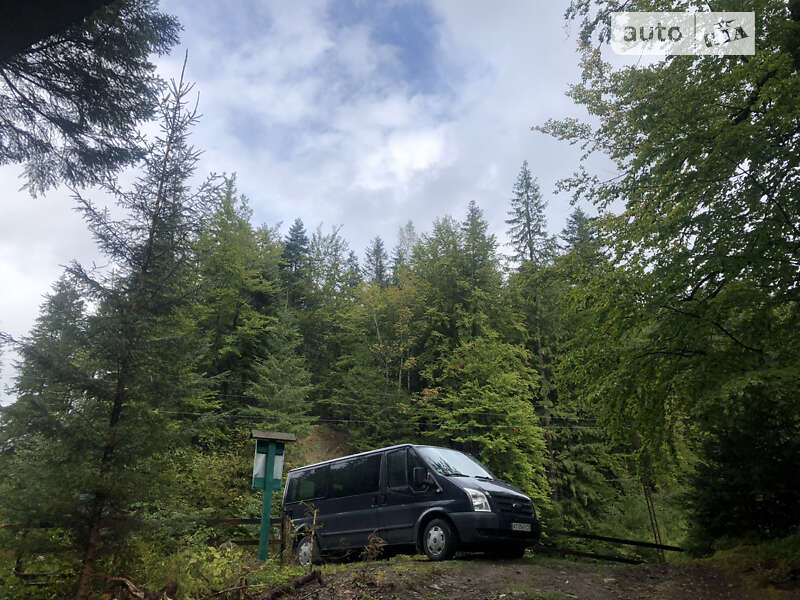 Мінівен Ford Transit Custom 2012 в Яремчі