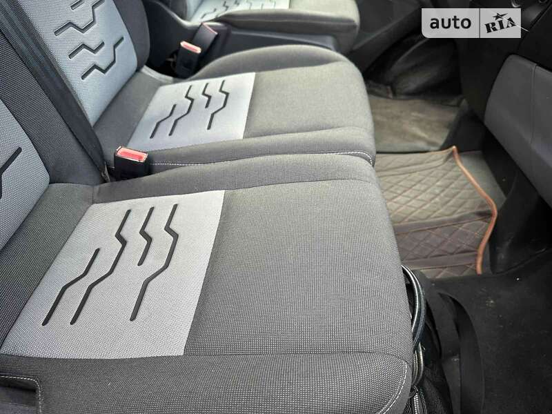 Грузовой фургон Ford Transit Custom 2013 в Днепре фото 9 Грузовой фургон Ford Transit Custom 2013 в Днепре