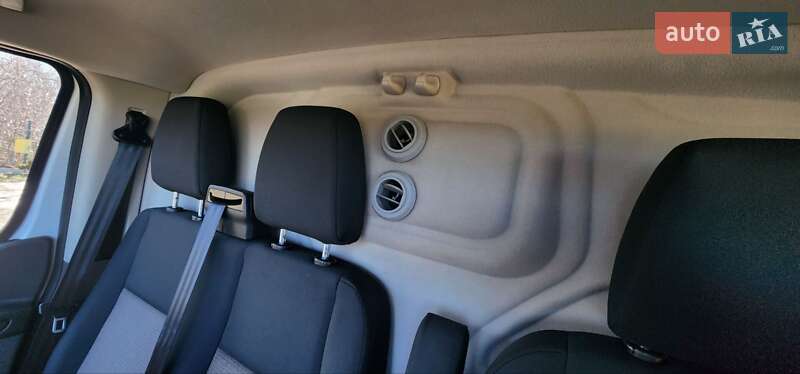 Вантажний фургон Ford Transit Custom 2019 в Нововолинську