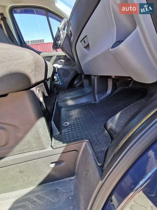 Мінівен Ford Transit Custom 2014 в Золочеві