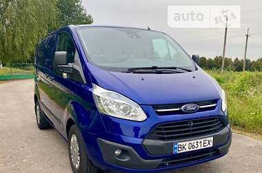 Вантажний фургон Ford Transit Custom 2015 в Рівному