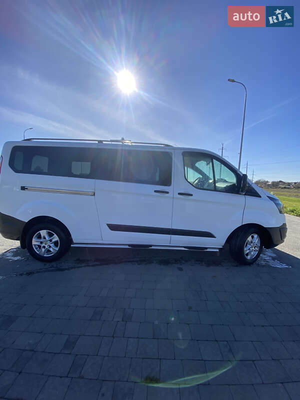 Минивэн Ford Transit Custom 2015 в Львове