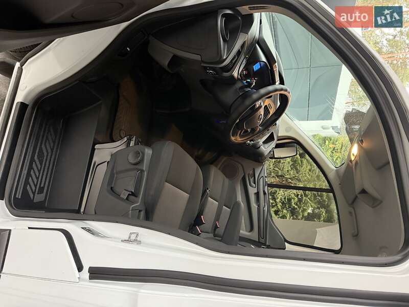 Грузовой фургон Ford Transit Custom 2022 в Киеве