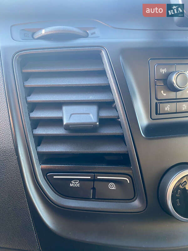 Грузовой фургон Ford Transit Custom 2020 в Киеве фото 15 Грузовой фургон Ford Transit Custom 2020 в Киеве