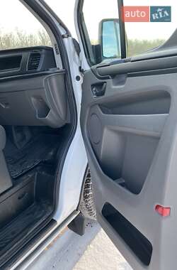 Вантажопасажирський фургон Ford Transit Custom 2018 в 
