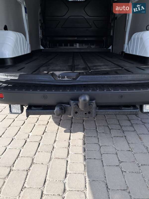 Вантажний фургон Ford Transit Custom 2018 в Львові