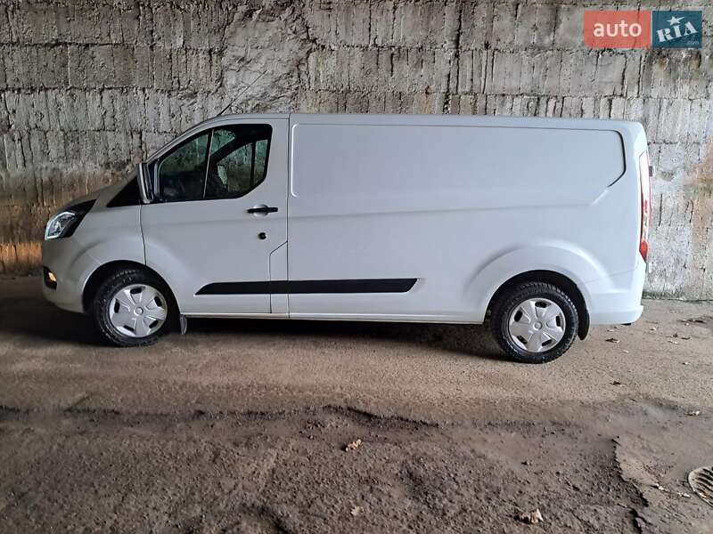 Вантажний фургон Ford Transit Custom 2018 в Львові