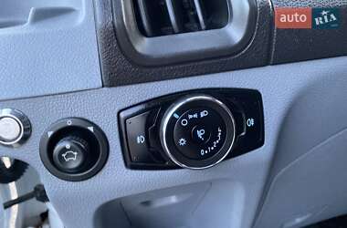 Минивэн Ford Transit Custom 2015 в 