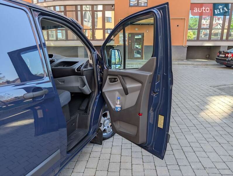 Вантажний фургон Ford Transit Custom 2014 в Івано-Франківську