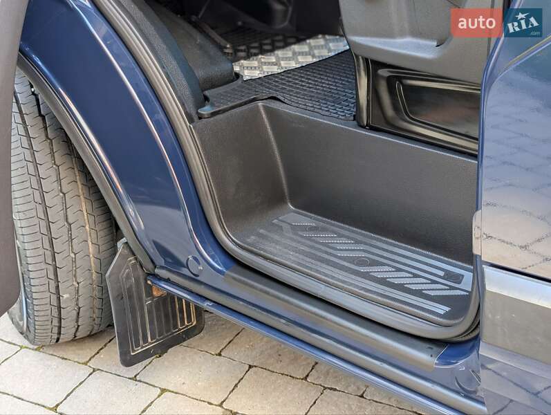 Вантажний фургон Ford Transit Custom 2014 в Івано-Франківську