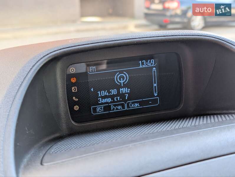 Вантажний фургон Ford Transit Custom 2014 в Івано-Франківську