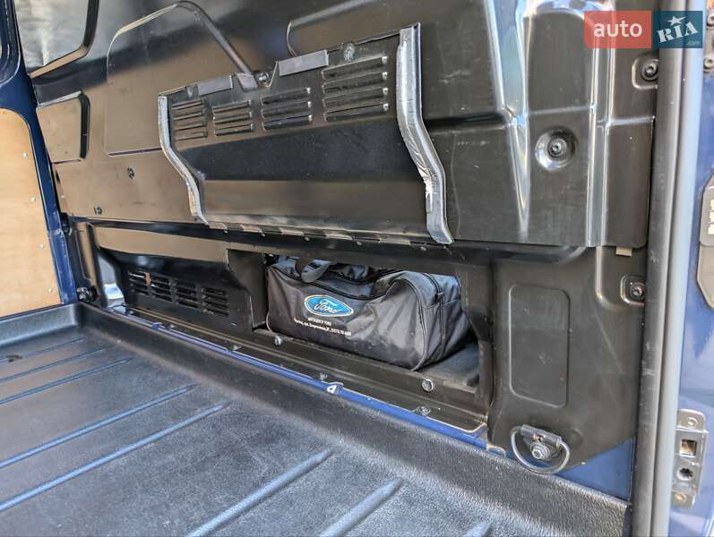 Вантажний фургон Ford Transit Custom 2014 в Івано-Франківську