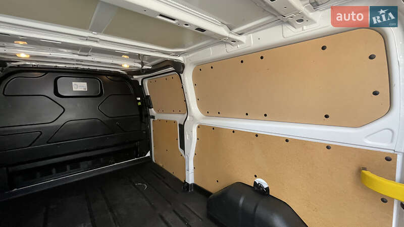 Вантажний фургон Ford Transit Custom 2018 в Києві