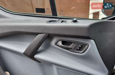Грузовой фургон Ford Transit Custom 2015 в 