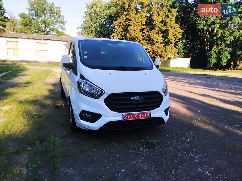 Вантажний фургон Ford Transit Custom 2018 в 